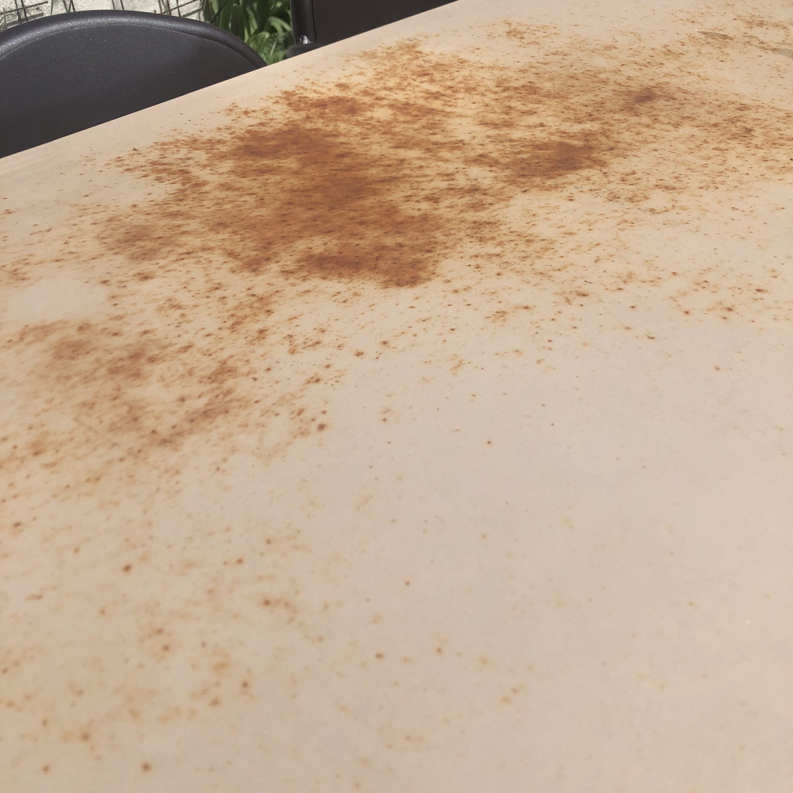 table fermob rouille 2