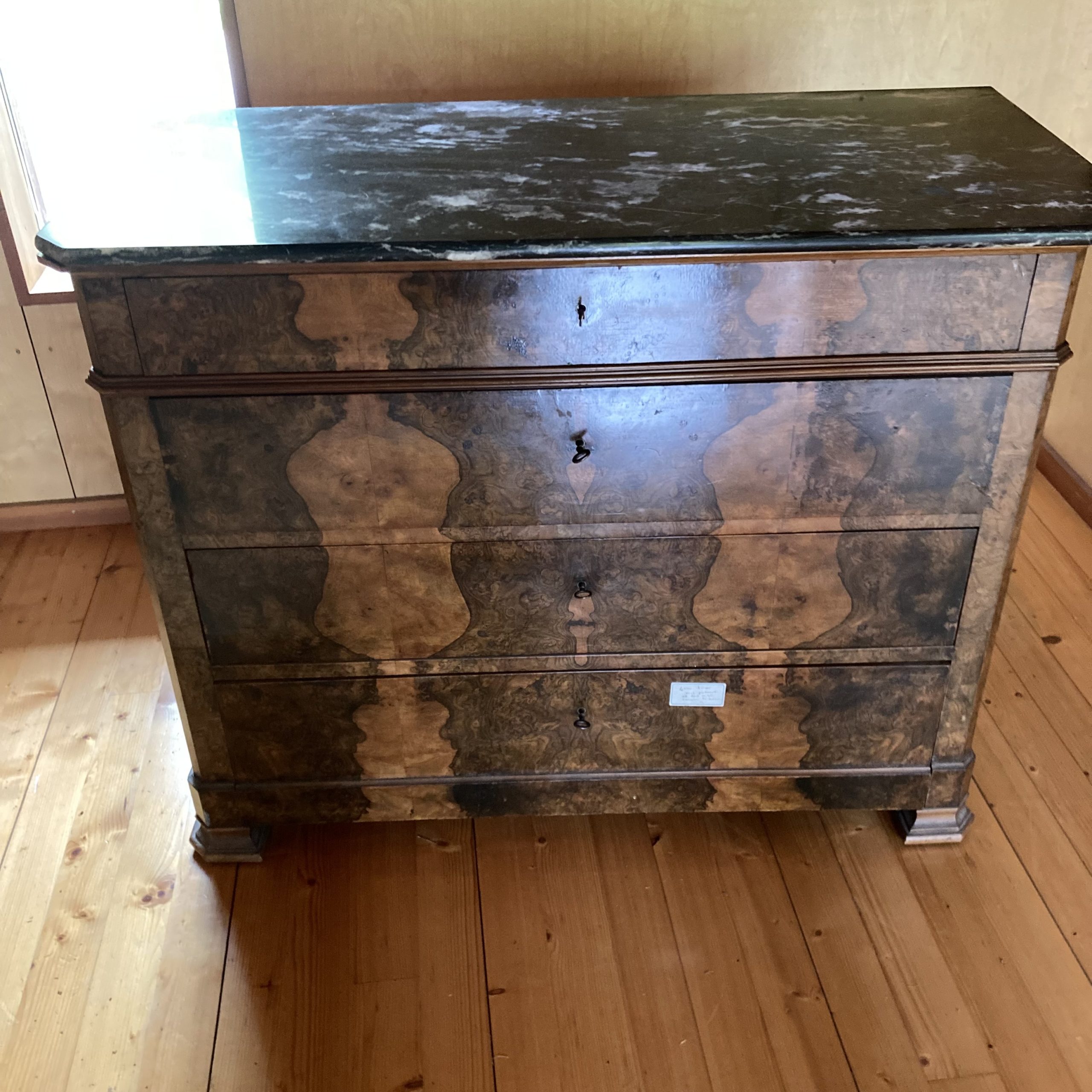 Commode AM 1