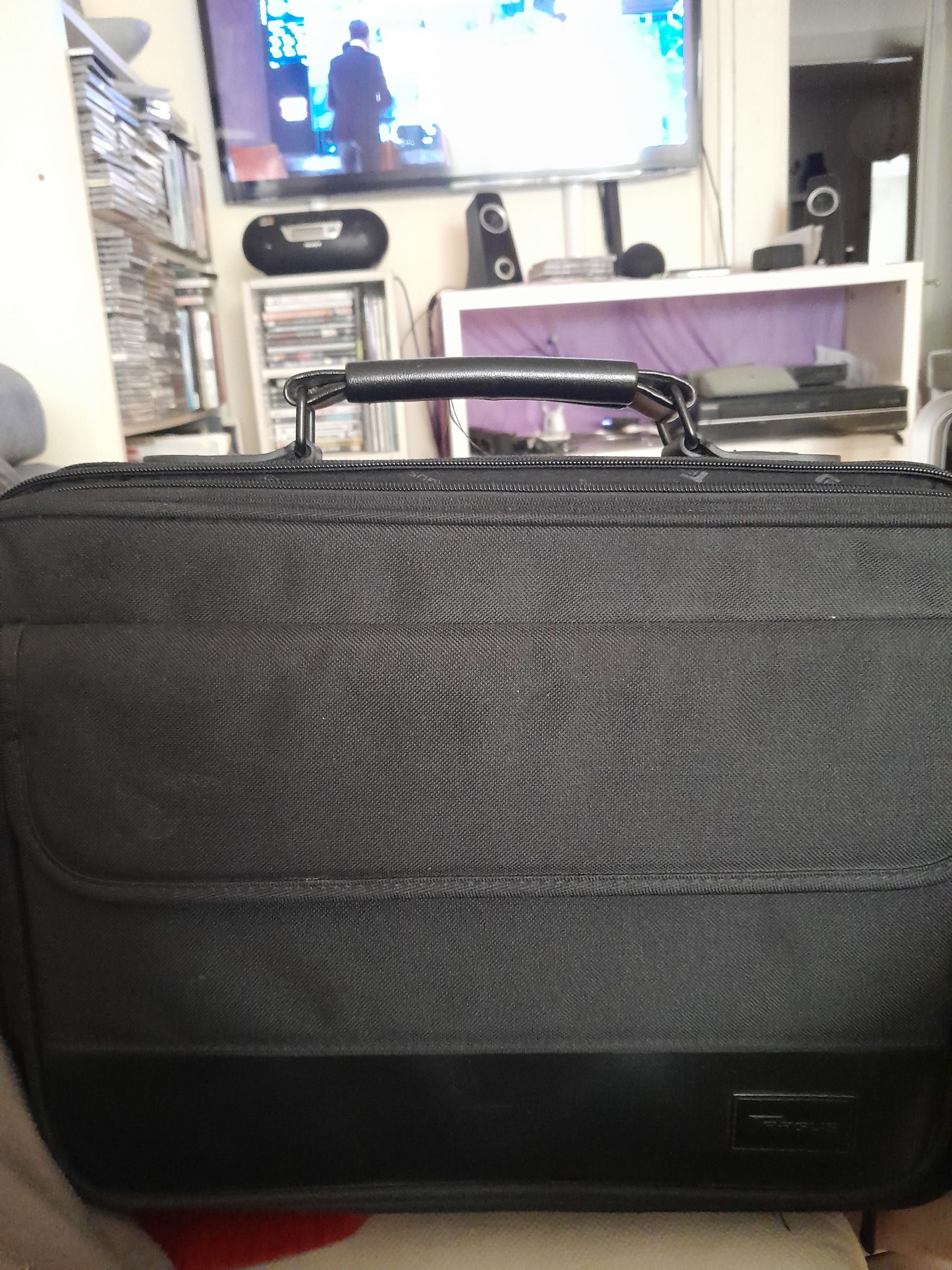 1000207218